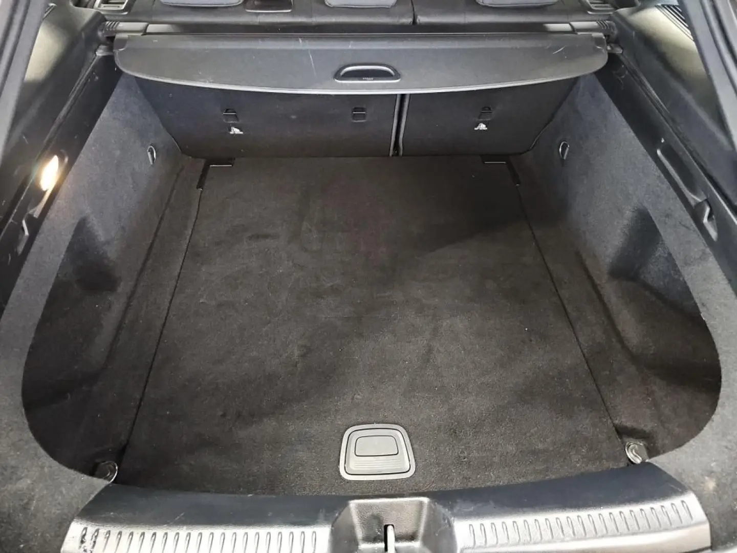 CLA 180 d SB  SHZ PDC KAMERA MBUX LED TEMPOMAT