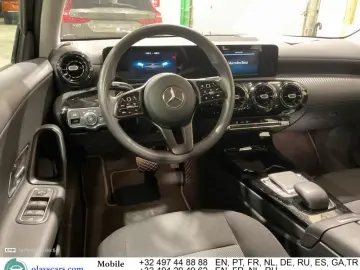 A 180 d Aut. Navi KeylessGo Camera Klima PDC ..