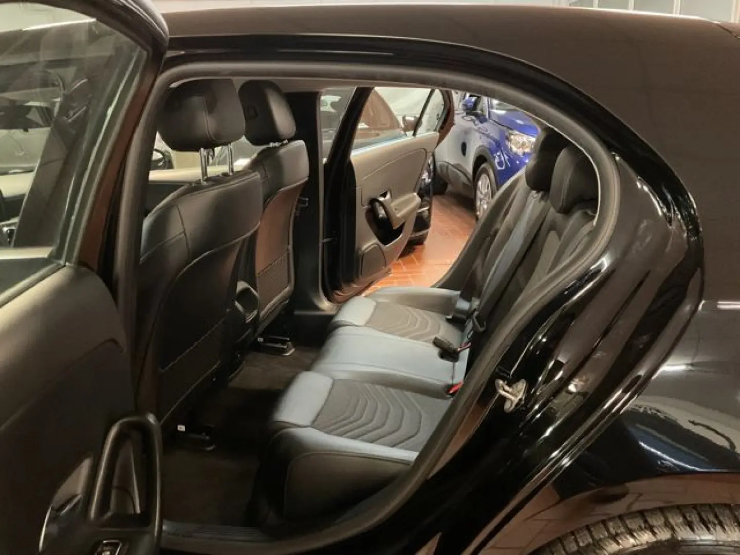 A 180 d Style Navi MBUX Advanced PDC