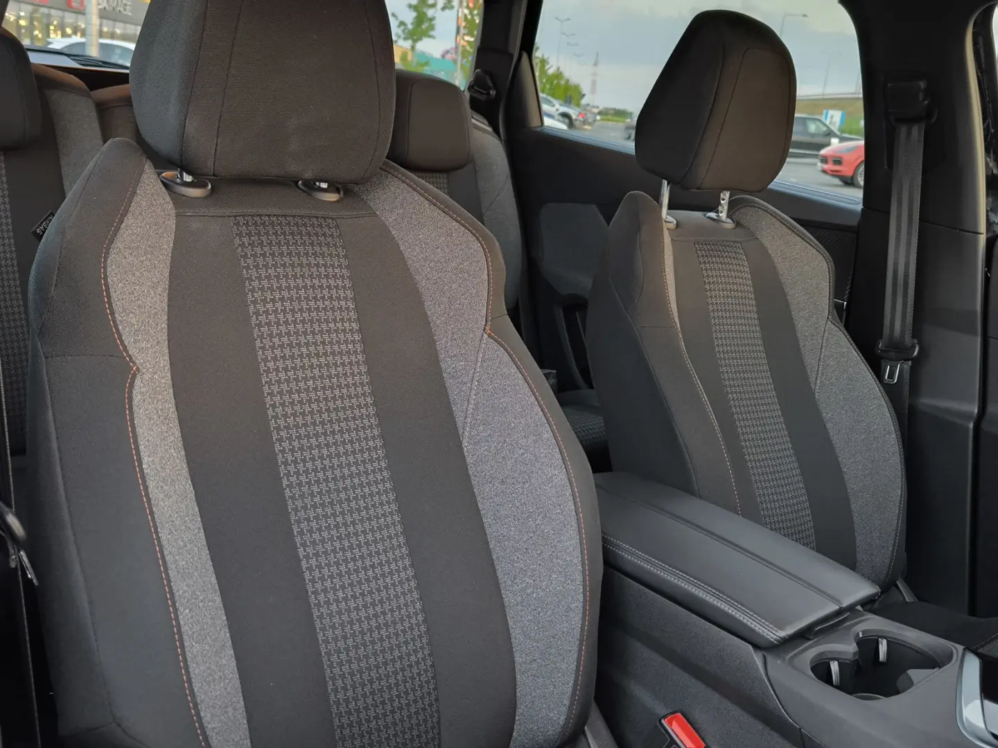 PEUGEOT 5008 - 1.2 PureTech 130 CP  Active Business