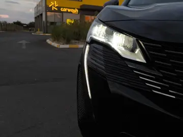 PEUGEOT 5008 - 1.2 PureTech 130 CP  Active Business