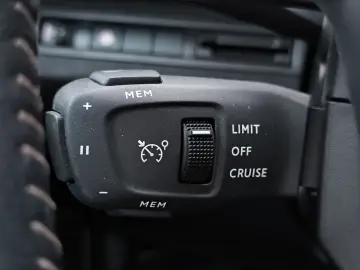 PEUGEOT 5008 - 1.2 PureTech 130 CP  Active Business