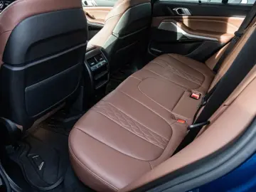 X5 45eMSport AHK Navi HUD RFK Leder Massagesitze