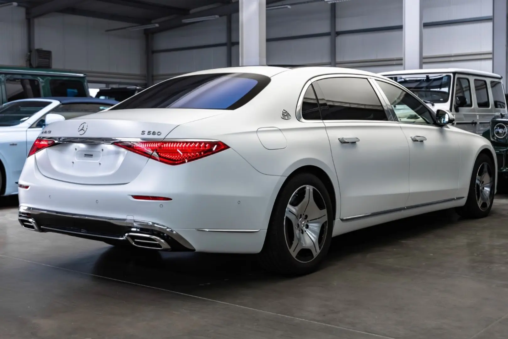 Maybach S 580 4M    Rear DVD   Mod. 2024
