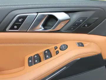 X5 xDrive45e M Sport Pano AHK Laser VOLL 21