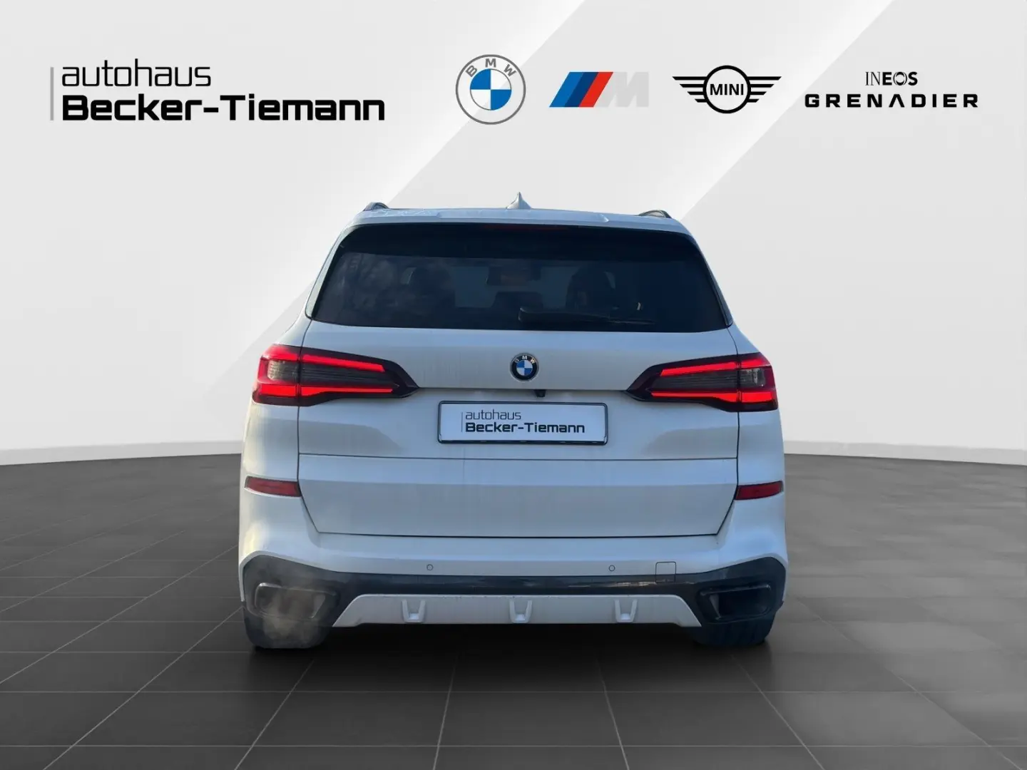 X5 xDrive40d Sonderlack   M Sport   B&W   AHK