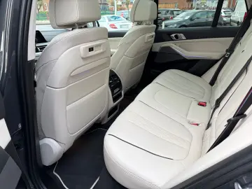 X5 M50i Navi  AHK  H&K  SkyLounge