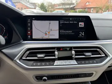 X5 M50i Navi  AHK  H&K  SkyLounge