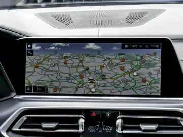 X5 xDrive40d M SPORT AHK PANO HuD STANDHZG DA PR