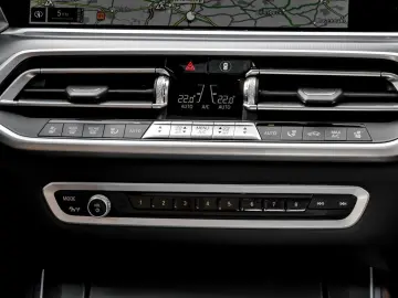 X5 xDrive40d M SPORT AHK PANO HuD STANDHZG DA PR