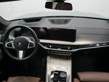 X5 xDrive40i 859 - 0Anz M-Sport SKY DAPro H K