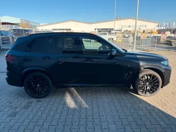 X5 30 d xDrive M Sport PRO Pano HuD HK