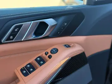 X5 30 d xDrive M Sport PRO Pano HuD HK