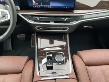 X5 xDrive30d M-SPORT LED NAVI 360  ACC 20  AHK