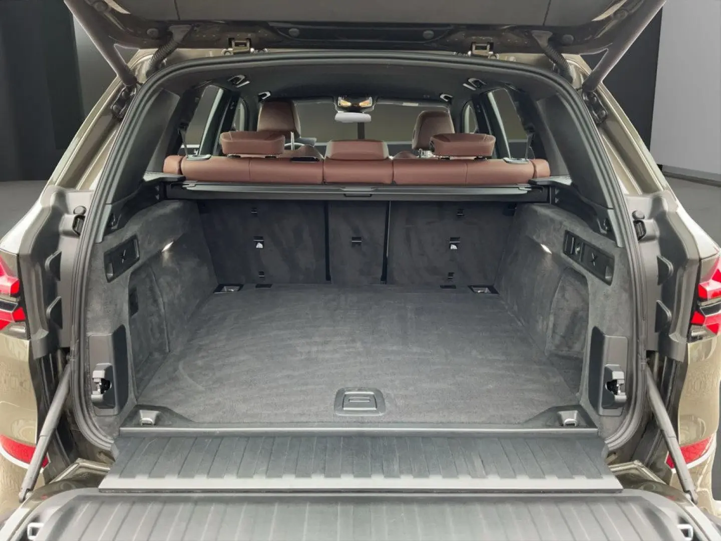 X5 xDrive30d M-SPORT LED NAVI 360  ACC 20  AHK