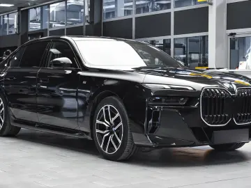 740d xDrive M Sport Mild Hybrid Sportautomatic