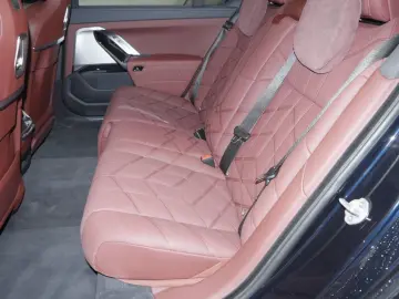 740d xDri 1199 - 0Anz M-Sport Executive Loung TV