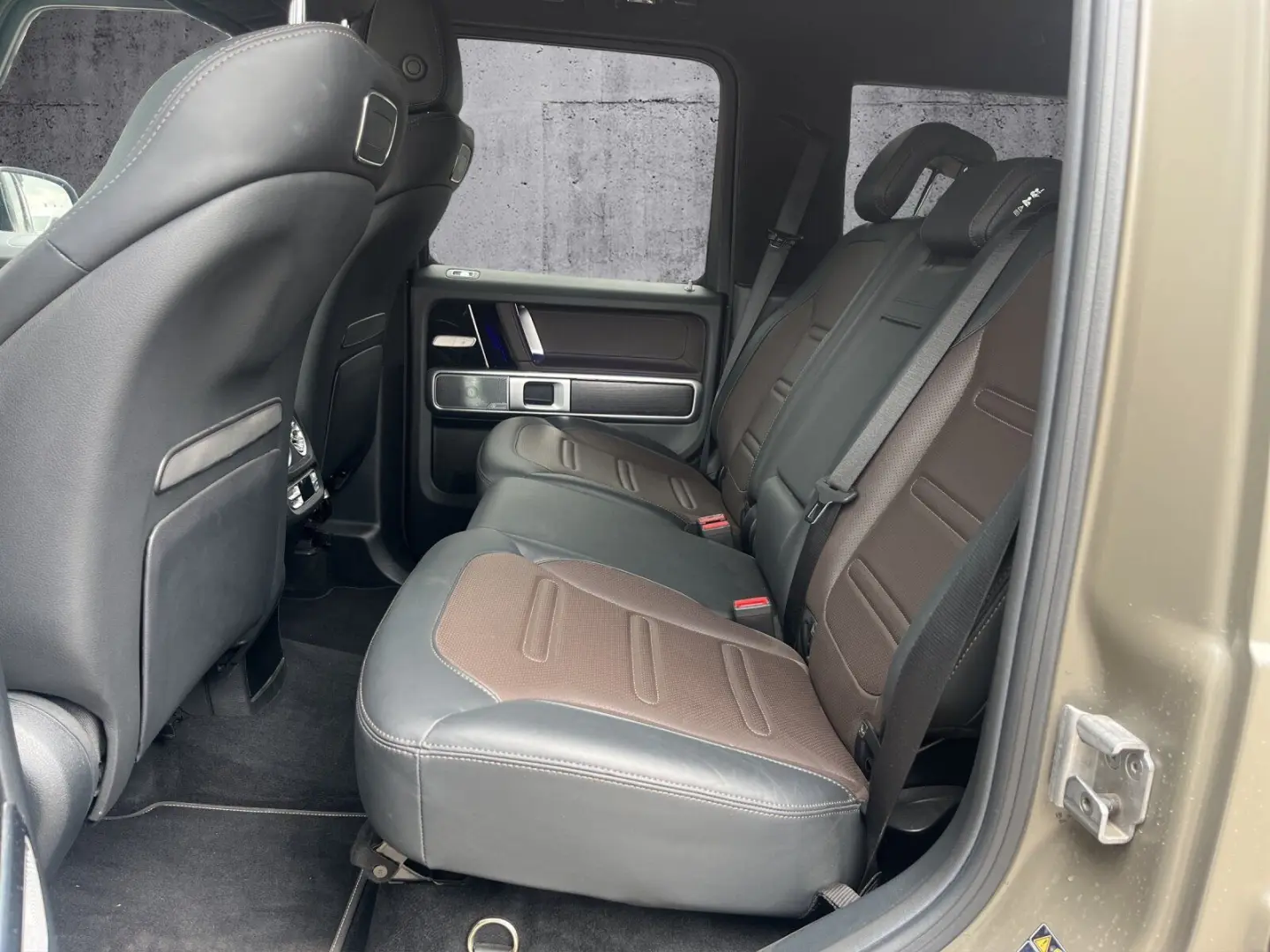 G 400 d PROFESSIONAL AHK NIGHT STANDHZ MASSAGE