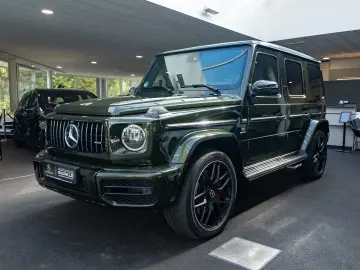 AMG G 63 oliv Holzboden Kirsche Sthzg Sitzkl AHK