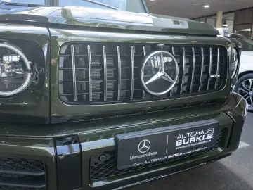 AMG G 63 oliv Holzboden Kirsche Sthzg Sitzkl AHK