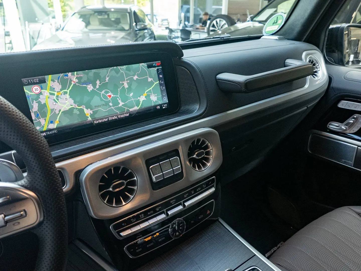 AMG G 63 oliv Holzboden Kirsche Sthzg Sitzkl AHK