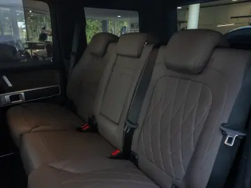 AMG G 63 oliv Holzboden Kirsche Sthzg Sitzkl AHK