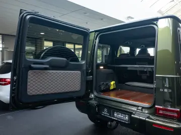 AMG G 63 oliv Holzboden Kirsche Sthzg Sitzkl AHK