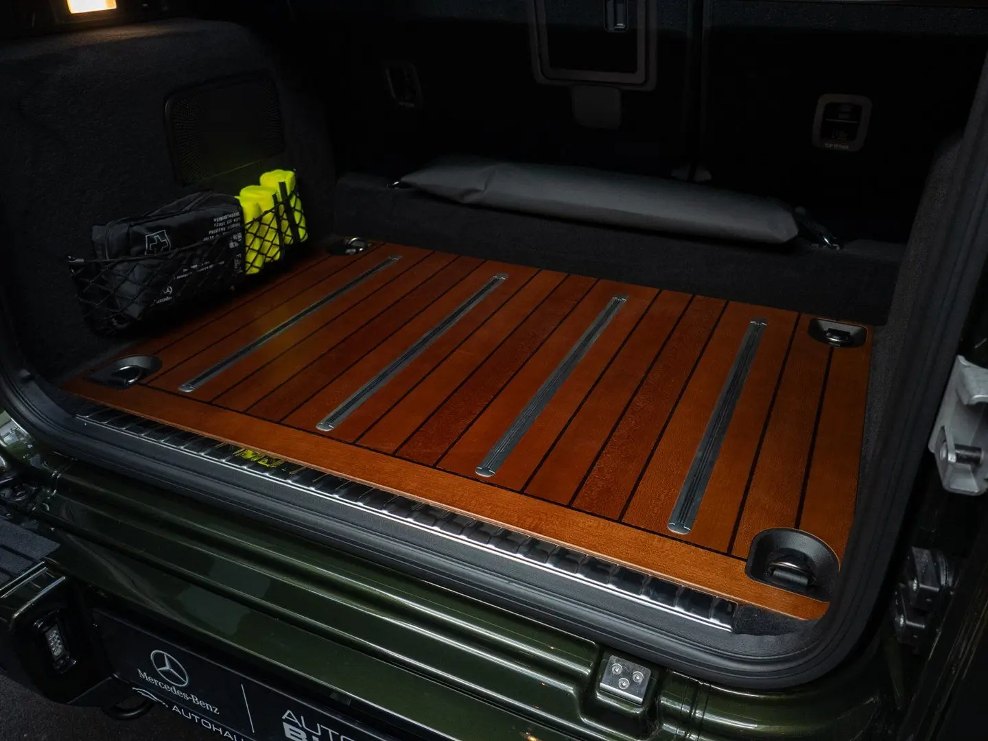 AMG G 63 oliv Holzboden Kirsche Sthzg Sitzkl AHK