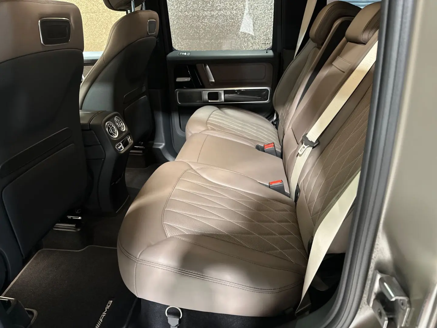 G 63 AMG  G700 BRABUS  23  SPORTAUSPUFF