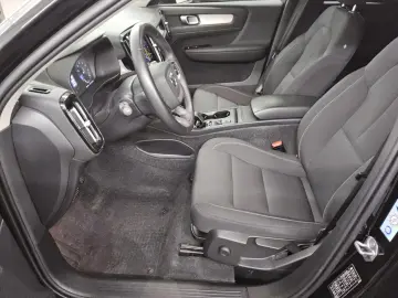 XC40 T3 Momentum Navi LED Sound Kamera