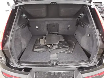 XC40 T3 Momentum Navi LED Sound Kamera