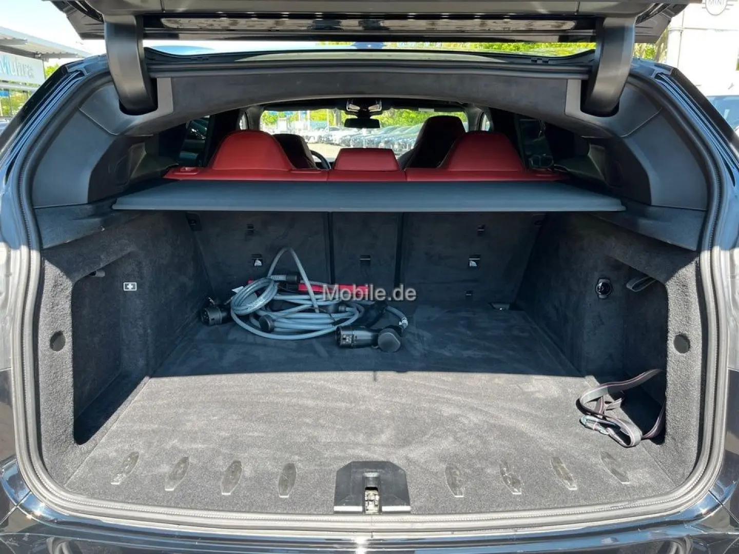 XM 50e 23  Autobahnassistent AHK Massage H K PA