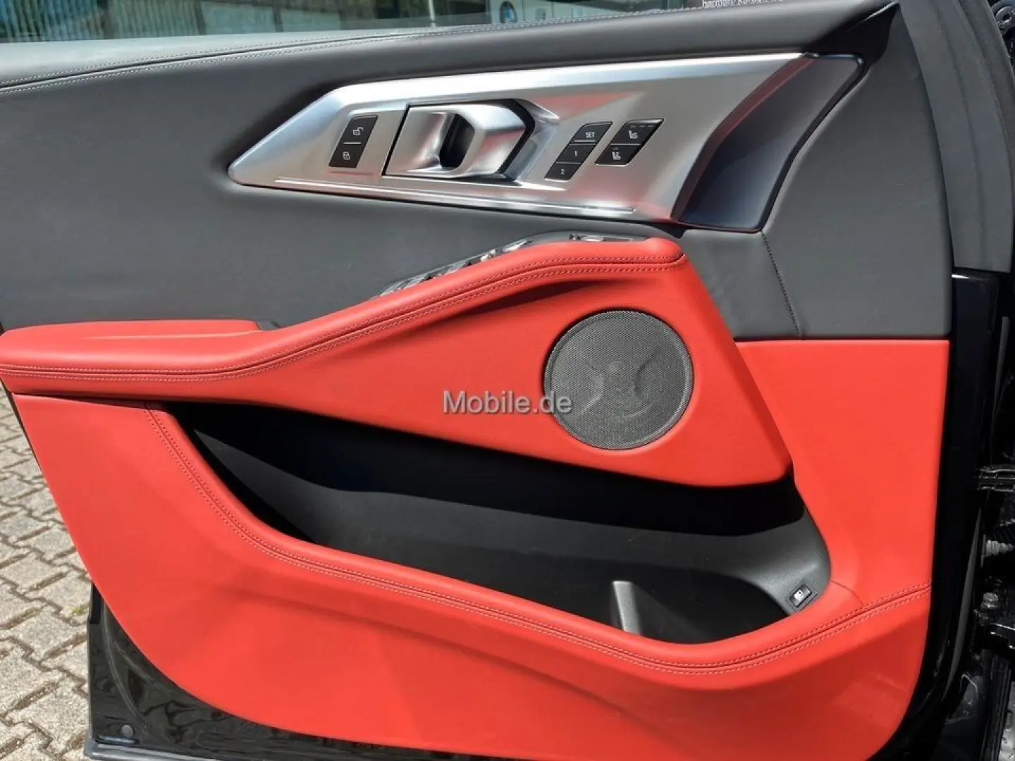 XM 50e 23  Autobahnassistent AHK Massage H K PA