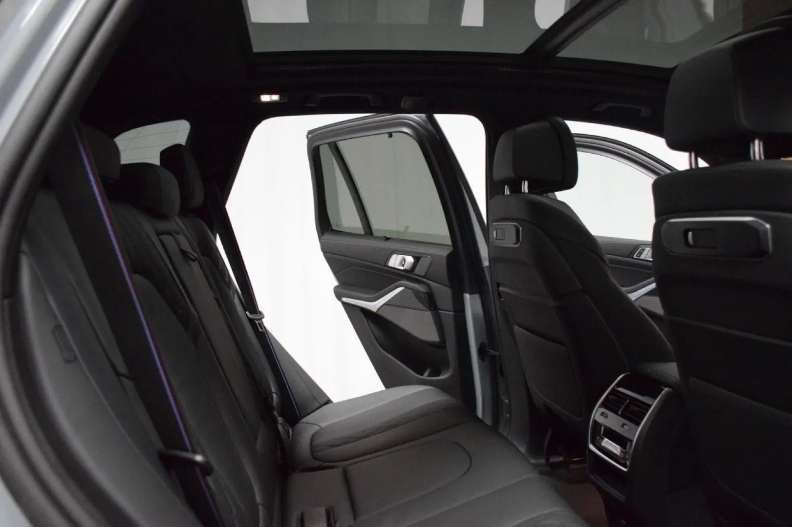 X5 50 e xDrive50e 50e 490hp M Sport Pro Pano VAT