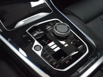 X5 50 e xDrive50e 50e 490hp M Sport Pro Pano VAT