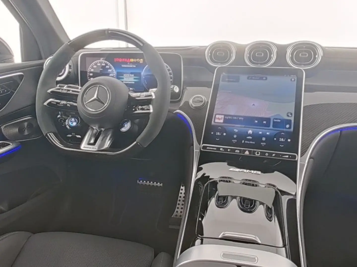 GLC63SE Perf.Sitz KERAMIK Prem  DISTR ActiveRIDE