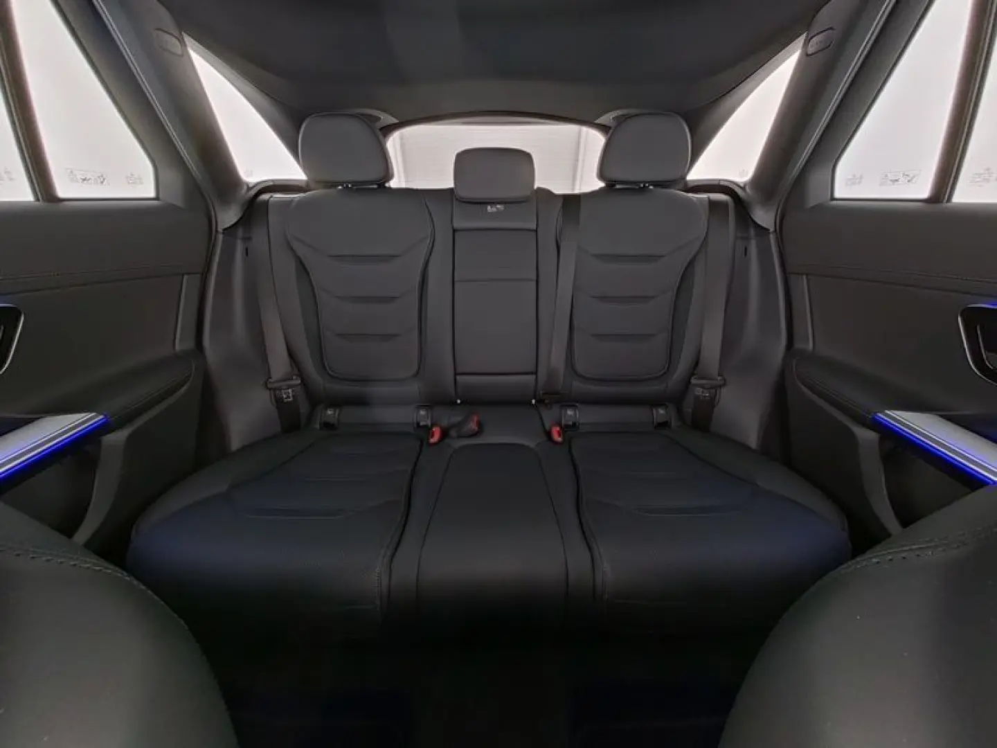 GLC63SE Perf.Sitz KERAMIK Prem  DISTR ActiveRIDE