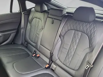 X6 M60i xDrive M SPORT Massage Sitzbelüft Standh