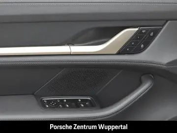 Taycan 4 Cross Turismo Surround-View HD-Matrix