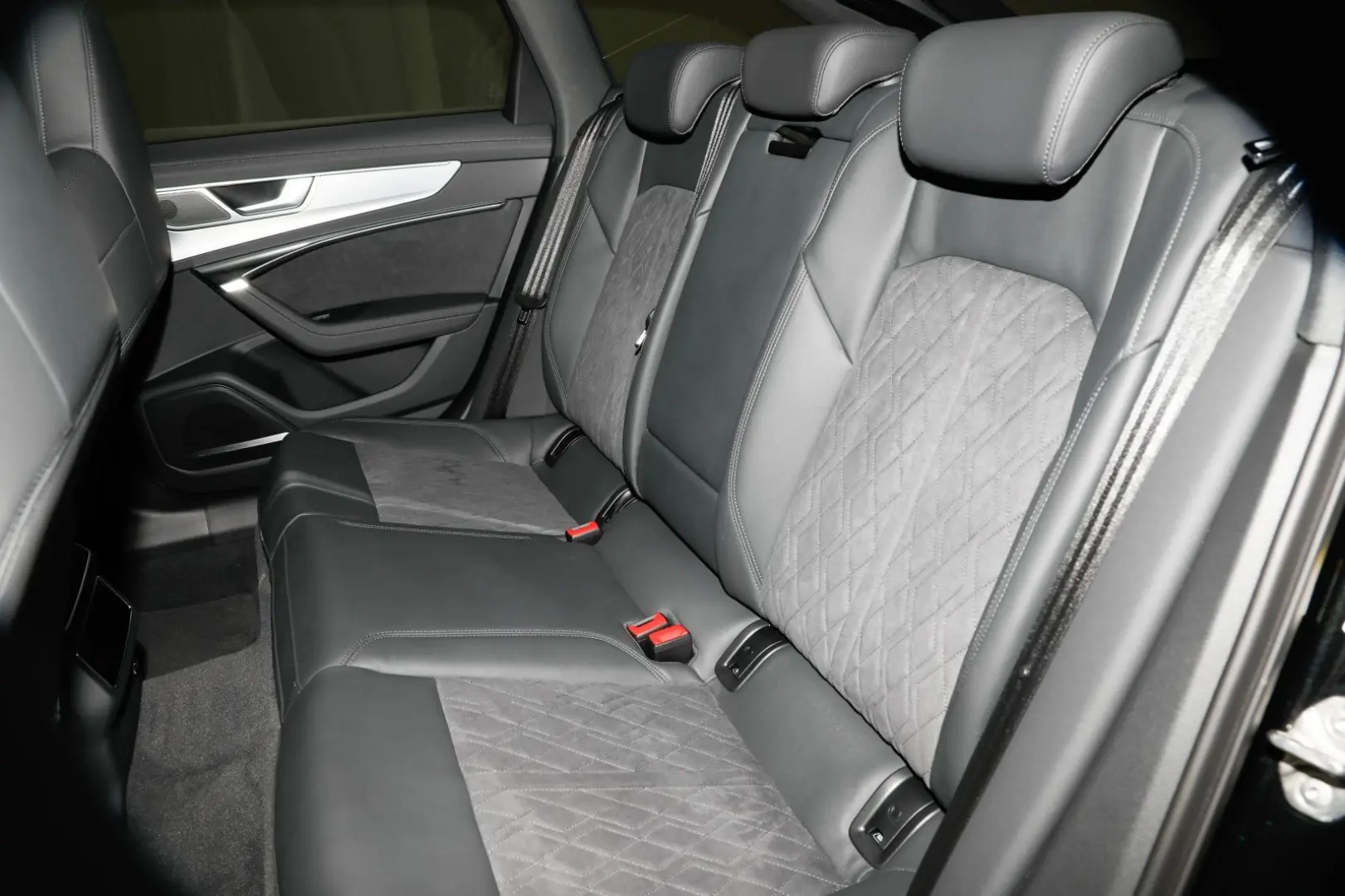 RS 6 Avant AHK Matrix B&O Pano HUD RS-Dynamik