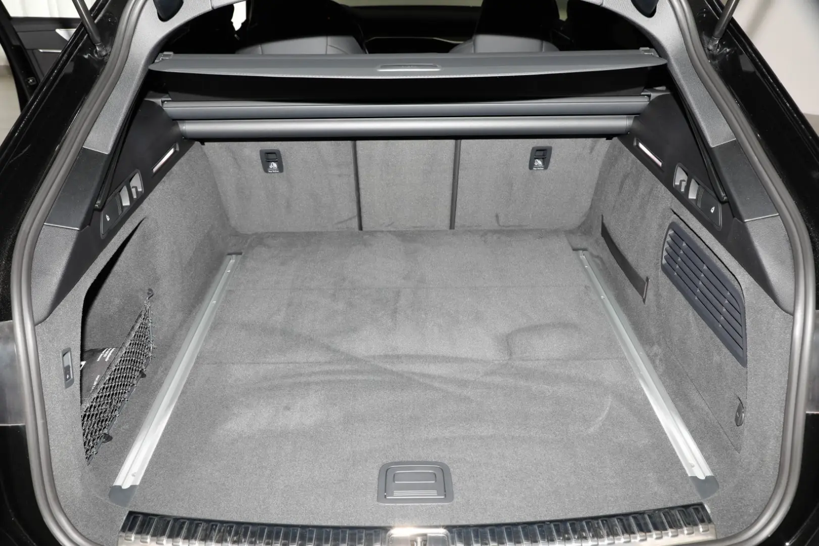 RS 6 Avant AHK Matrix B&O Pano HUD RS-Dynamik