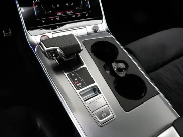 RS 6 Avant AHK Matrix B&O Pano HUD RS-Dynamik