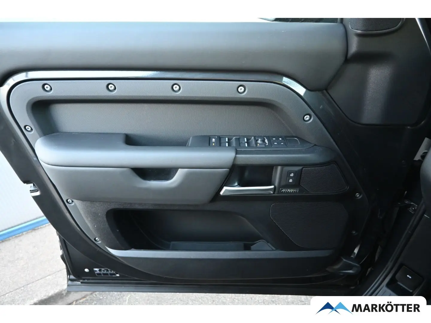 Defender 110 P425 X  ACC 360  S-Dach Standheiz