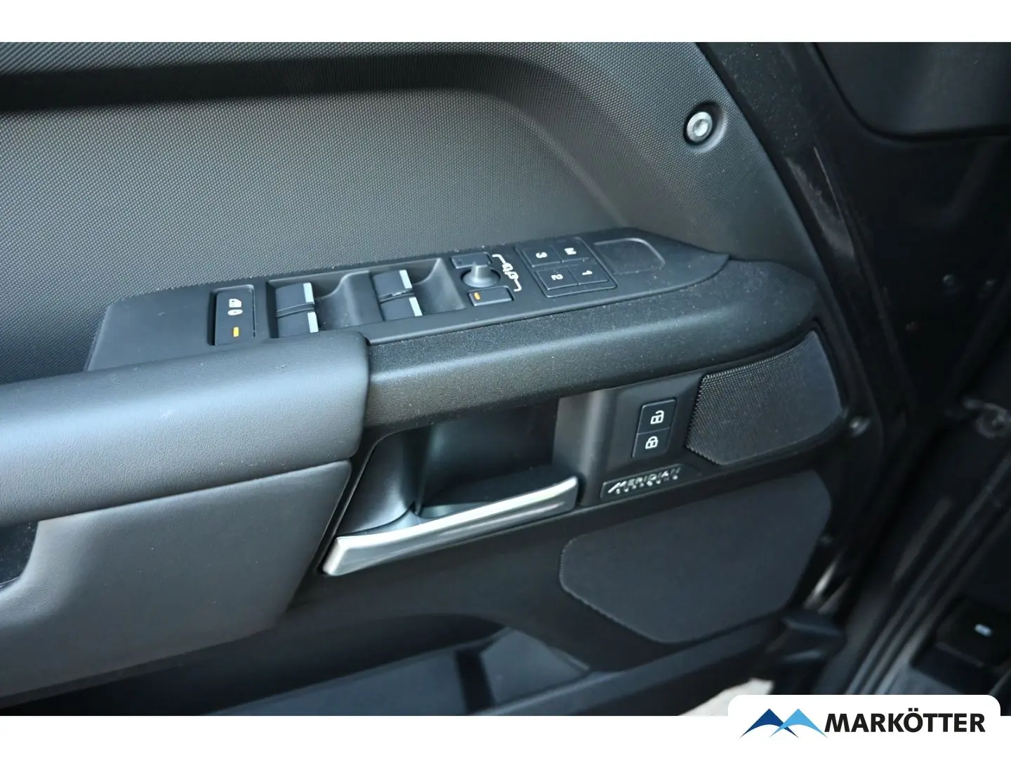 Defender 110 P425 X  ACC 360  S-Dach Standheiz