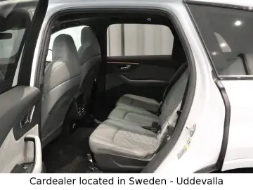 SQ7 4.0 TFSI Quattro 507hp 7-SEAT PANORAMA  VAT