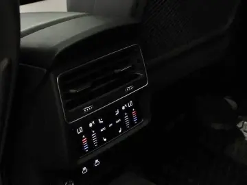 SQ7 4.0 TFSI Quattro 507hp 7-SEAT PANORAMA  VAT