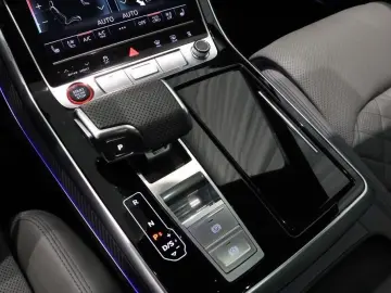 SQ7 4.0 TFSI Quattro 507hp 7-SEAT PANORAMA  VAT