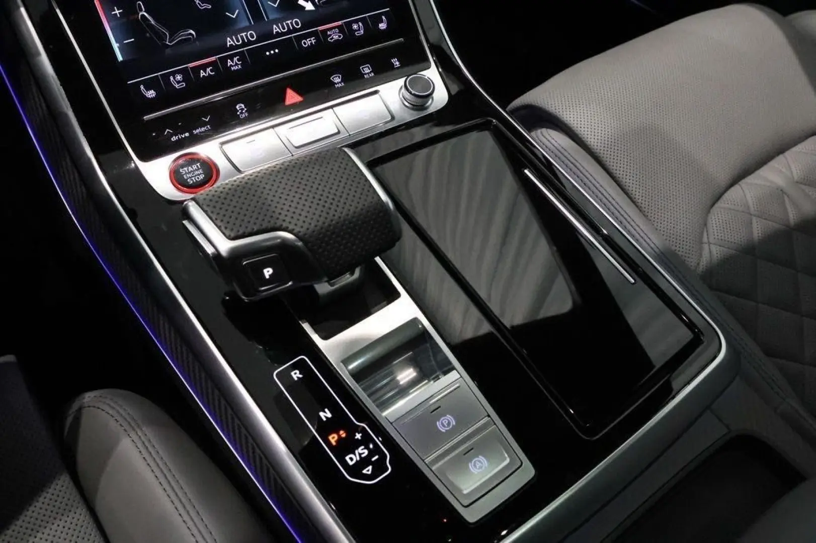 SQ7 4.0 TFSI Quattro 507hp 7-SEAT PANORAMA  VAT