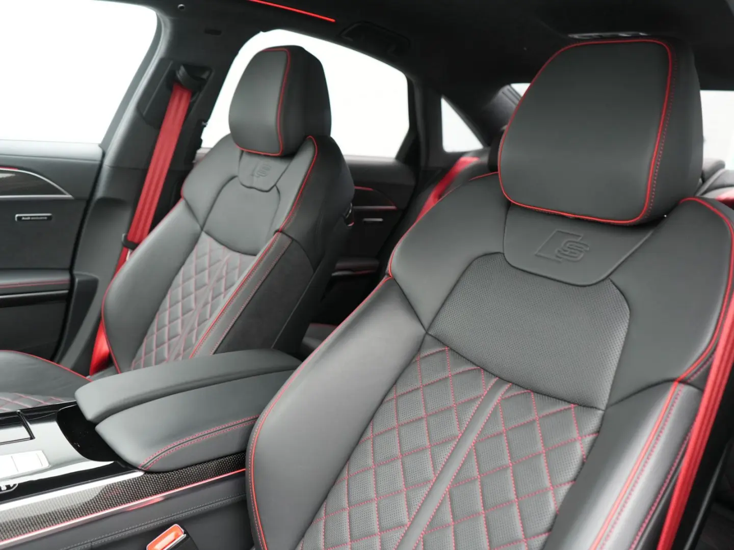 S8 KAM 360  B&O NAVI VIRT ACC ALLRADLENKUNG HUD