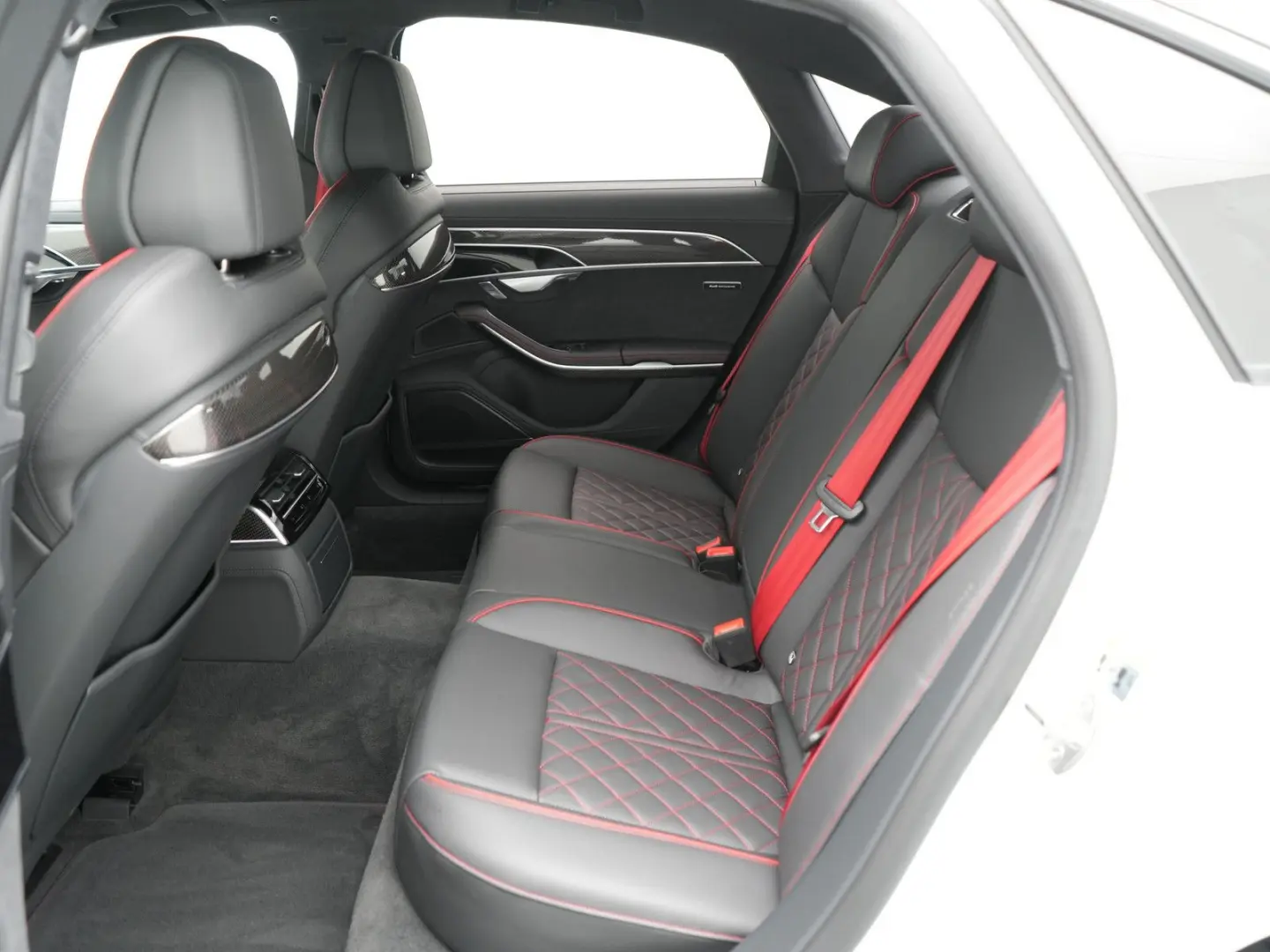 S8 KAM 360  B&O NAVI VIRT ACC ALLRADLENKUNG HUD